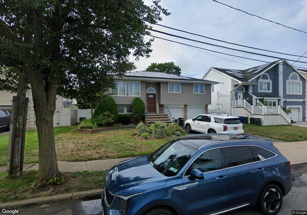 2464 Joseph Ct, Bellmore, NY 11710 - photo 1