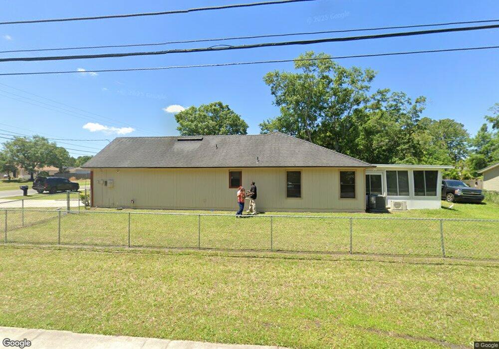 7627 Gregory Dr, Jacksonville, FL 32210 - photo 1