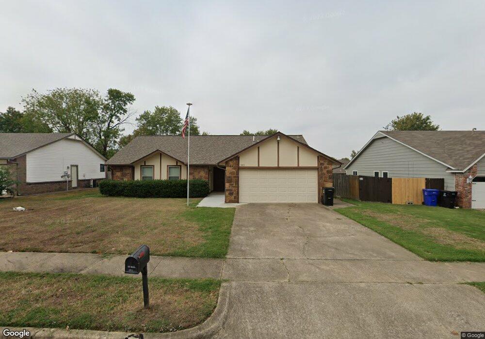 1112 S 33rd St, Broken Arrow, OK 74014 - photo 1