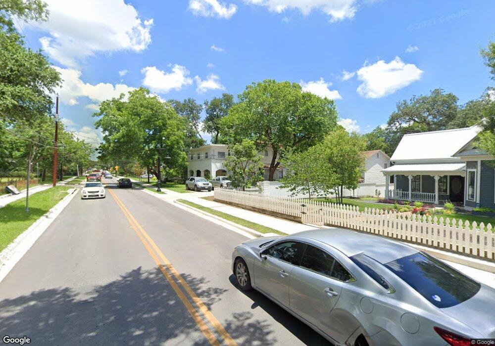 827 W Hopkins St, San Marcos, TX 78666 - photo 1