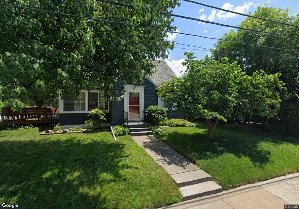 951 N Pine St, Davenport, IA 52804 - photo 1