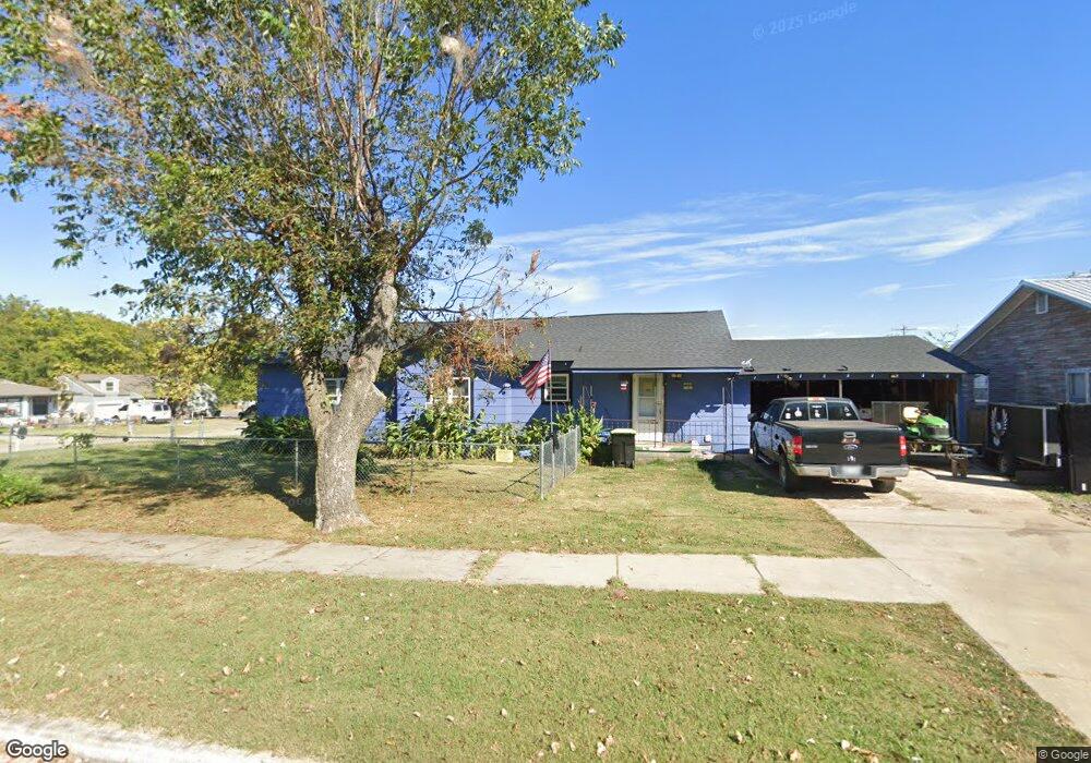 531 W 17th St, Ada, OK 74820 - photo 1