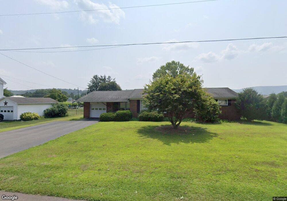 307 W 5th St, Nescopeck, PA 18635 - photo 1