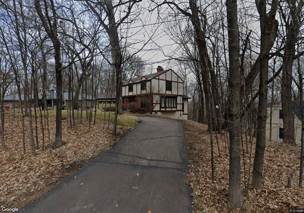 18208 Woolman Dr, Minnetonka, MN 55345 - photo 1