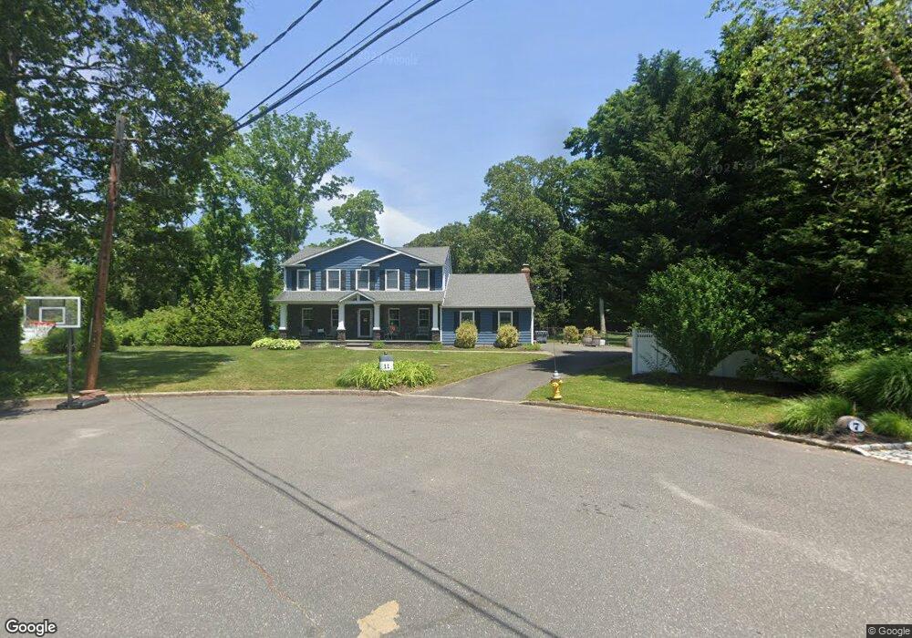 11 Baygrove Ct, Bayport, NY 11705 - photo 1