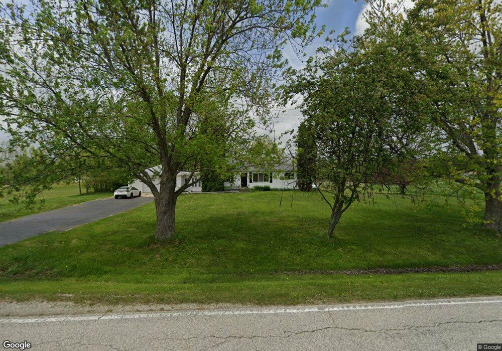 5251 N New Lothrop Rd, Corunna, MI 48817 - photo 1