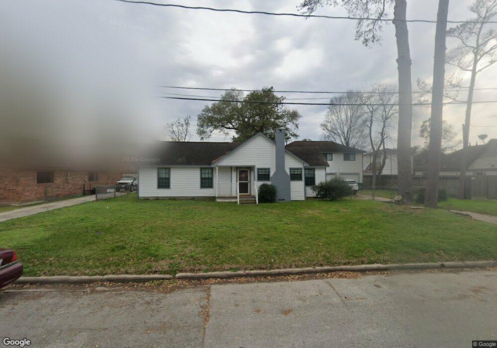 1006 Woodard St, Houston, TX 77009 - photo 1