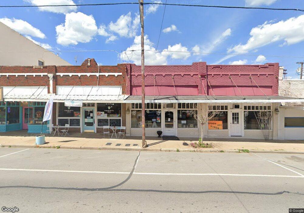 215 E Houston St unit 215, Sherman, TX 75090 - photo 1