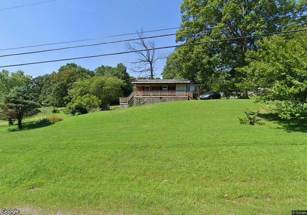 107 N Edgewood Dr, Hopkinsville, KY 42240 - photo 1