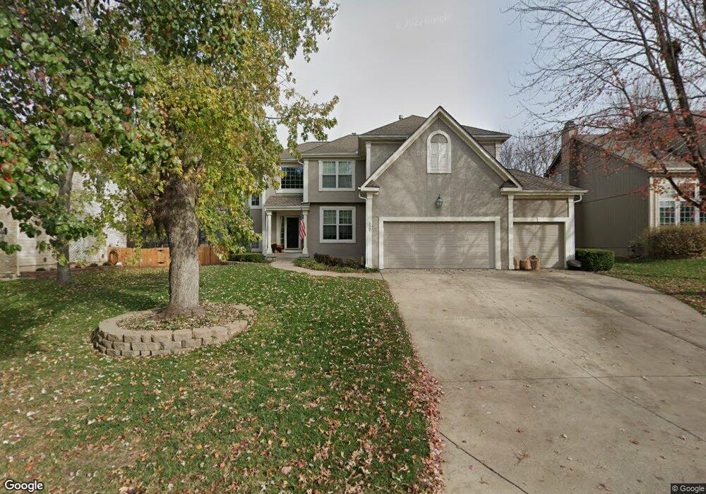 5307 Roundtree St, Shawnee, KS 66226 - photo 1