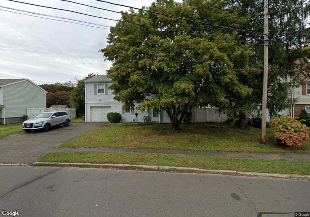 20 Pettom Rd, Norwalk, CT 06850 - photo 1