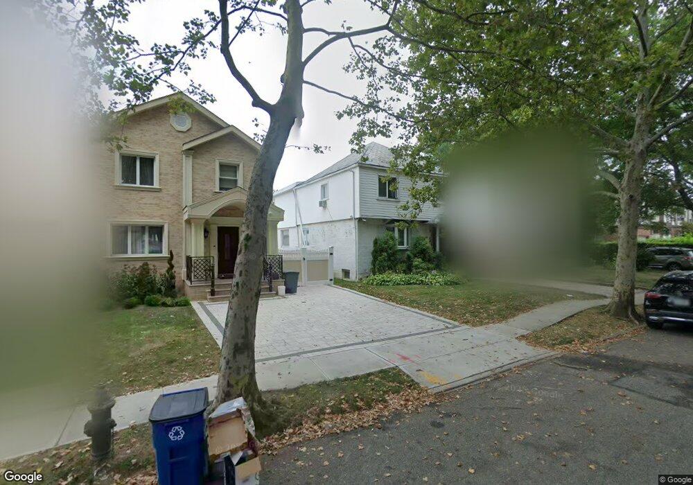 18253 80th Dr, Jamaica, NY 11432 - photo 1