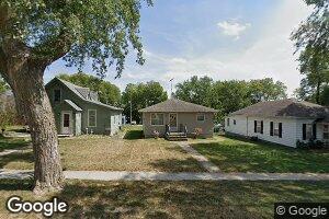 157 S Chestnut St, Avoca, IA 51521