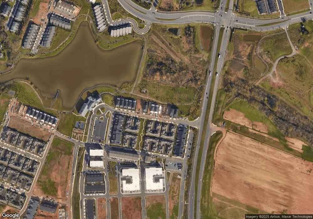 42886 Beaver Crossing Square, Ashburn, VA 20148 - photo 1