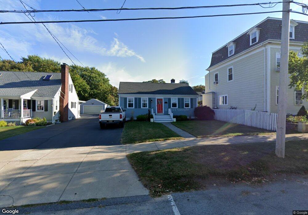 26 Oliver St, Bristol, RI 02809 - photo 1