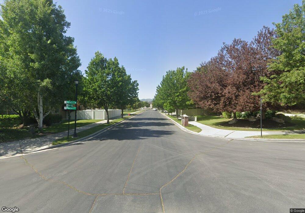 3043 W Snow Peak Ln, South Jordan, UT 84095 - photo 1