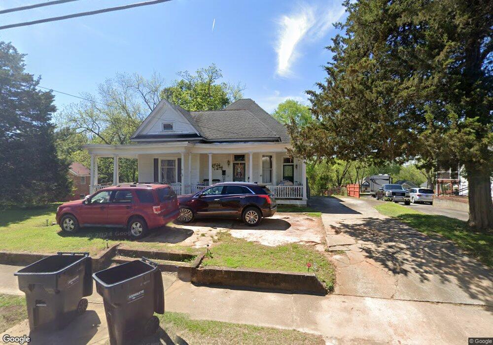 329 Forsyth St, Barnesville, GA 30204 - photo 1