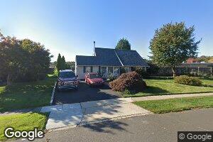 57 Pumpkin Hill Rd, Levittown, PA 19056