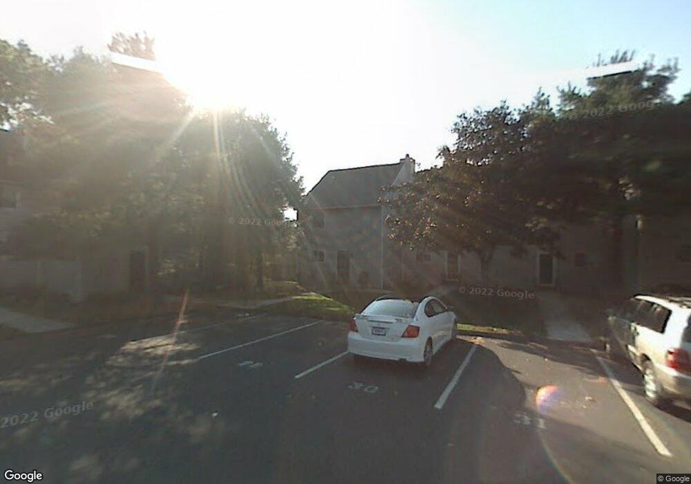 10 Mohawk Ct, Cromwell, CT 06416 - photo 1