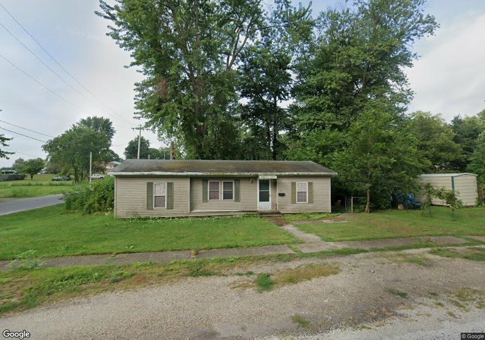 562 E Hardin St, Virginia, IL 62691 - photo 1