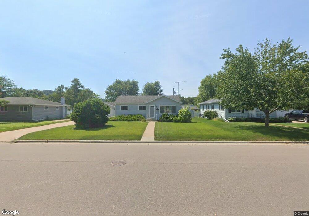 1028 Spruce Dr, La Crescent, MN 55947 - photo 1