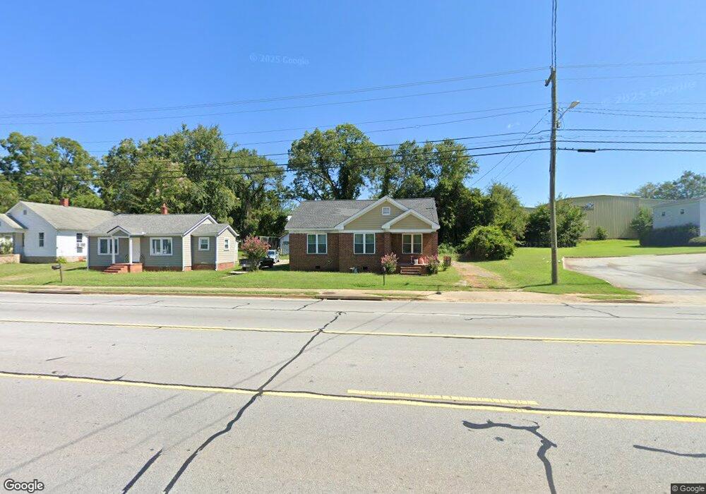 176 College Ave, Elberton, GA 30635 - photo 1