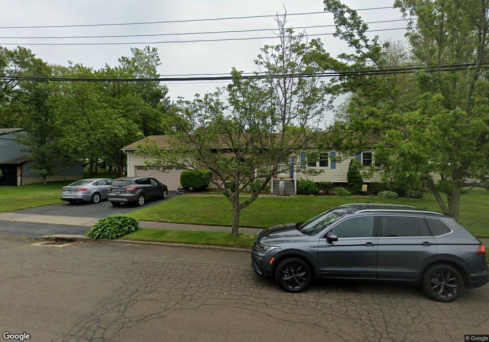 19 Homesteader Ln, West Haven, CT 06516 - photo 1