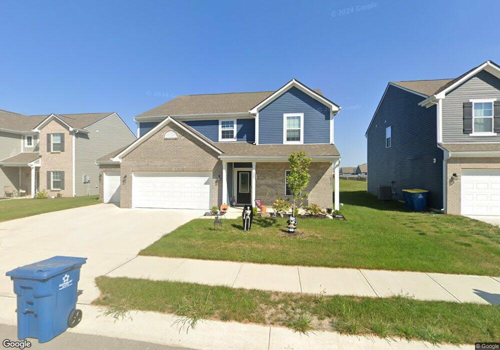 527 Buckthorn Ln, Sheridan, IN 46069 - photo 1