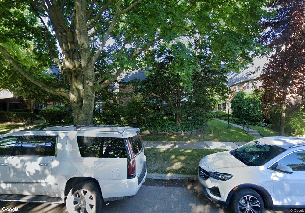 405 Rivard Blvd unit Bldg-Unit, Grosse Pointe, MI 48230 - photo 1