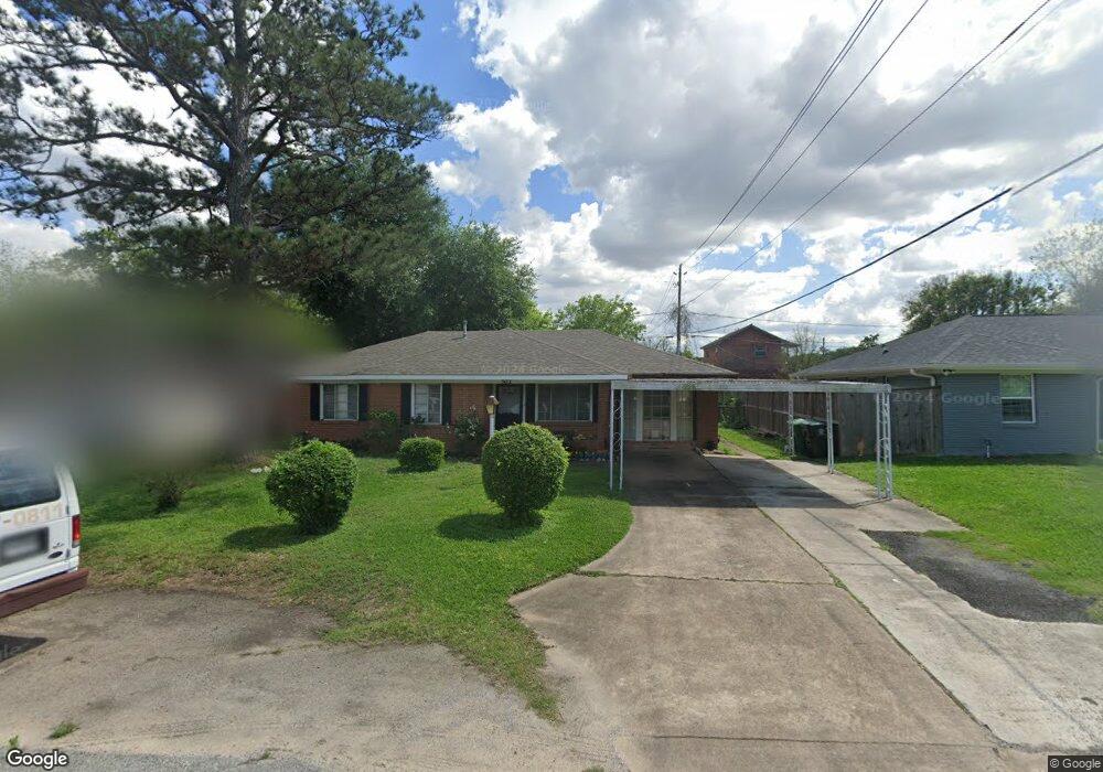 302 Bizerte St, Houston, TX 77022 - photo 1