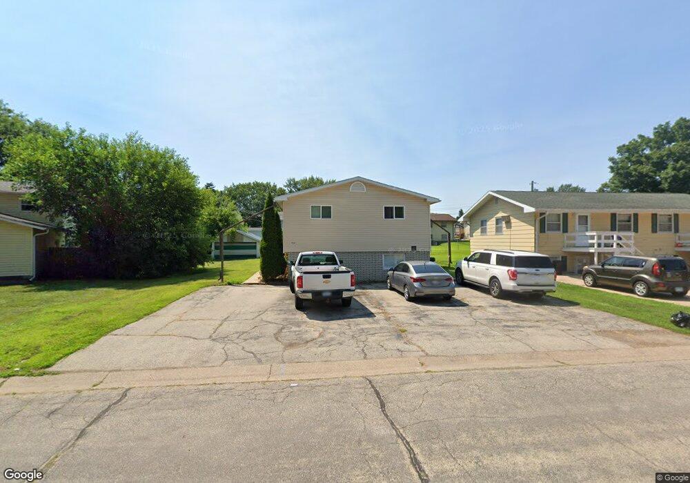 914 Redwood St E, La Crescent, MN 55947 - photo 1