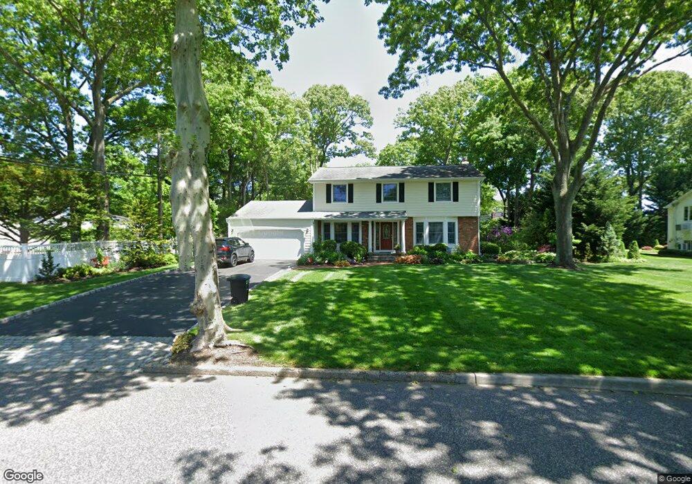 5 Chassyl Rd, ComMacK, NY 11725 - photo 1