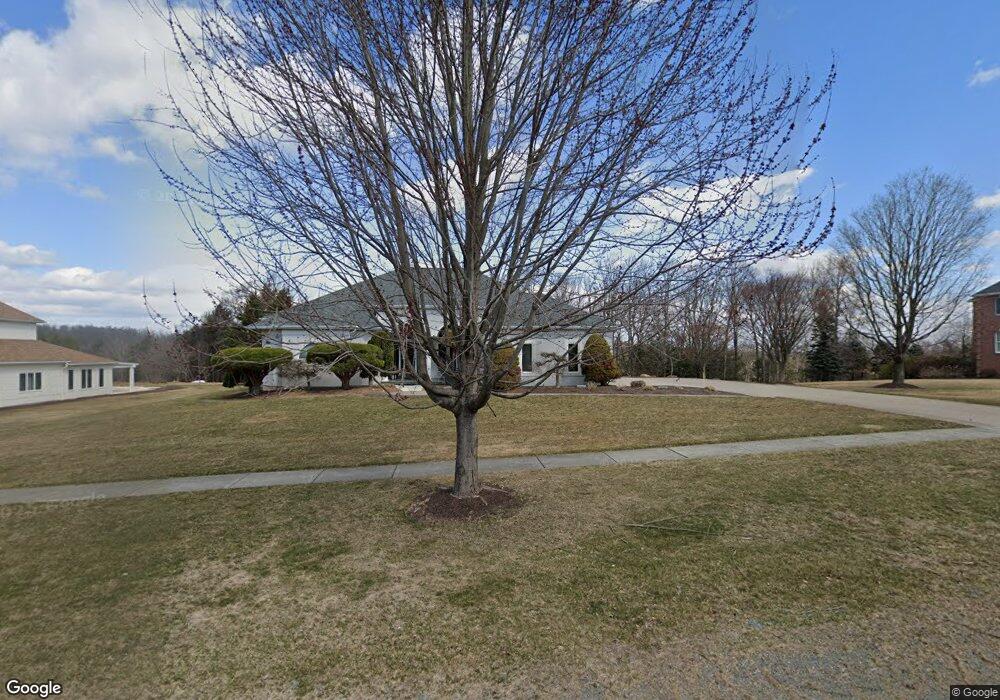 904 Parkview Rd, Moscow, PA 18444 - photo 1