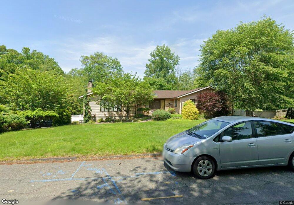 6 Water Mill Ct, Valley Cottage, NY 10989 - photo 1