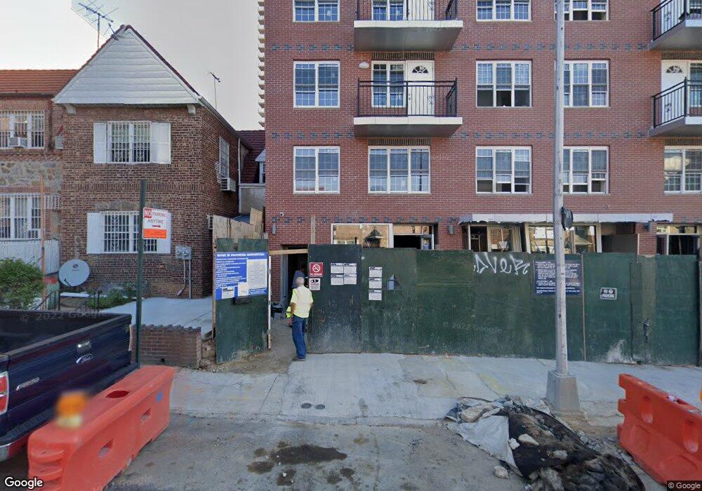 4325 Byrd St, Flushing, NY 11355 - photo 1