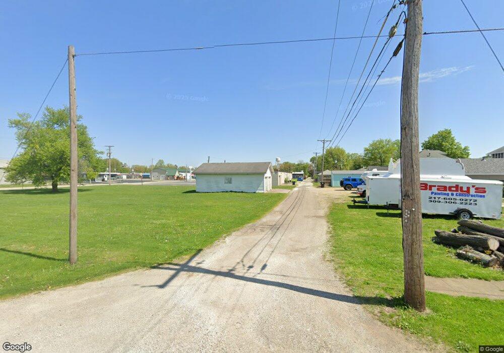 610 N Chicago St, Lincoln, IL 62656 - photo 1