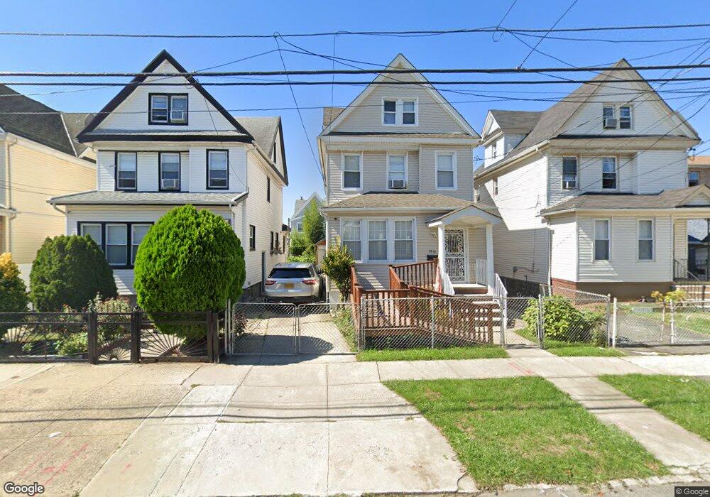 9516 108th St, South Richmond Hill, NY 11419 - photo 1