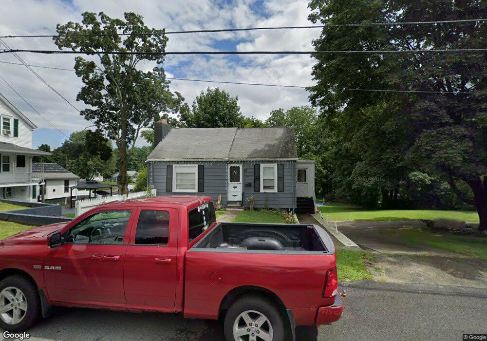 215 Nursery Ave, Woonsocket, RI 02895 - photo 1