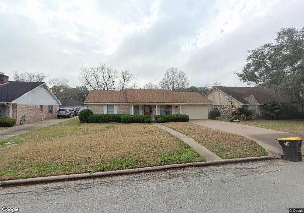 801 Country Club Dr, Richmond, TX 77469 - photo 1