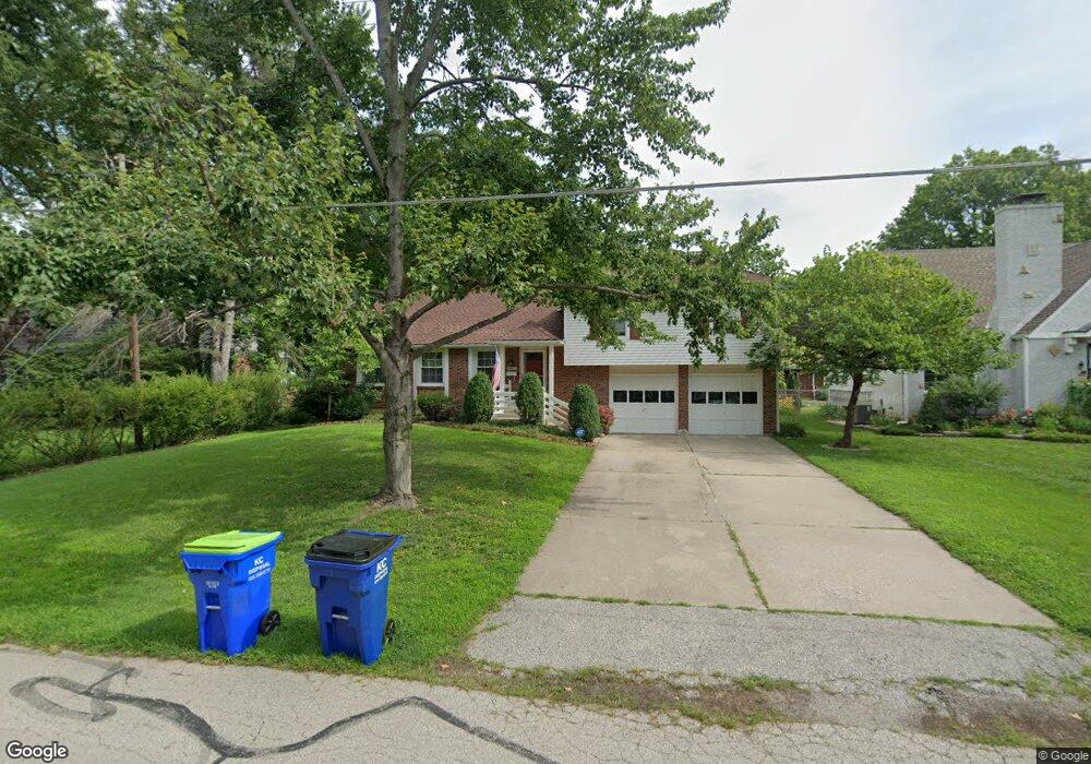 10622 W 61st St, Shawnee, KS 66203 - photo 1