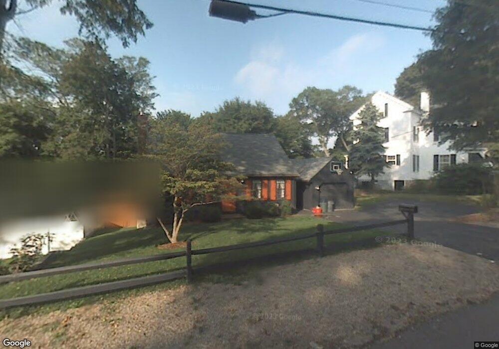 120 Macarthur Rd, Stoneham, MA 02180 - photo 1