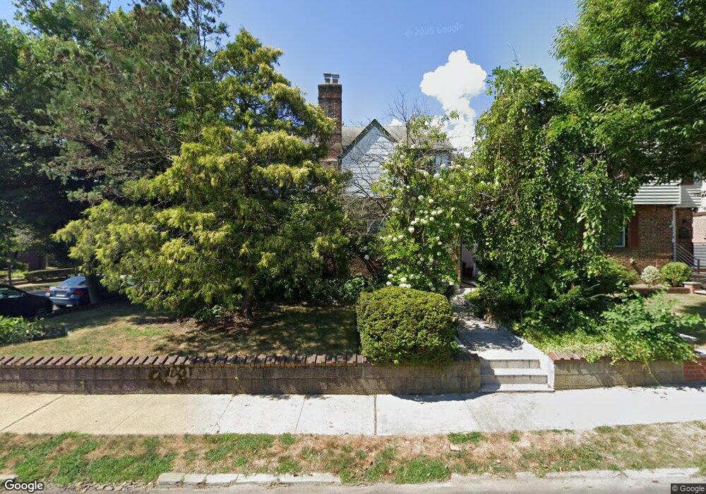 2654 202nd St, Bayside, NY 11360 - photo 1