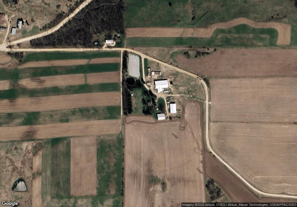 32041 Reinhard Dr, Winona, MN 55987 - photo 1