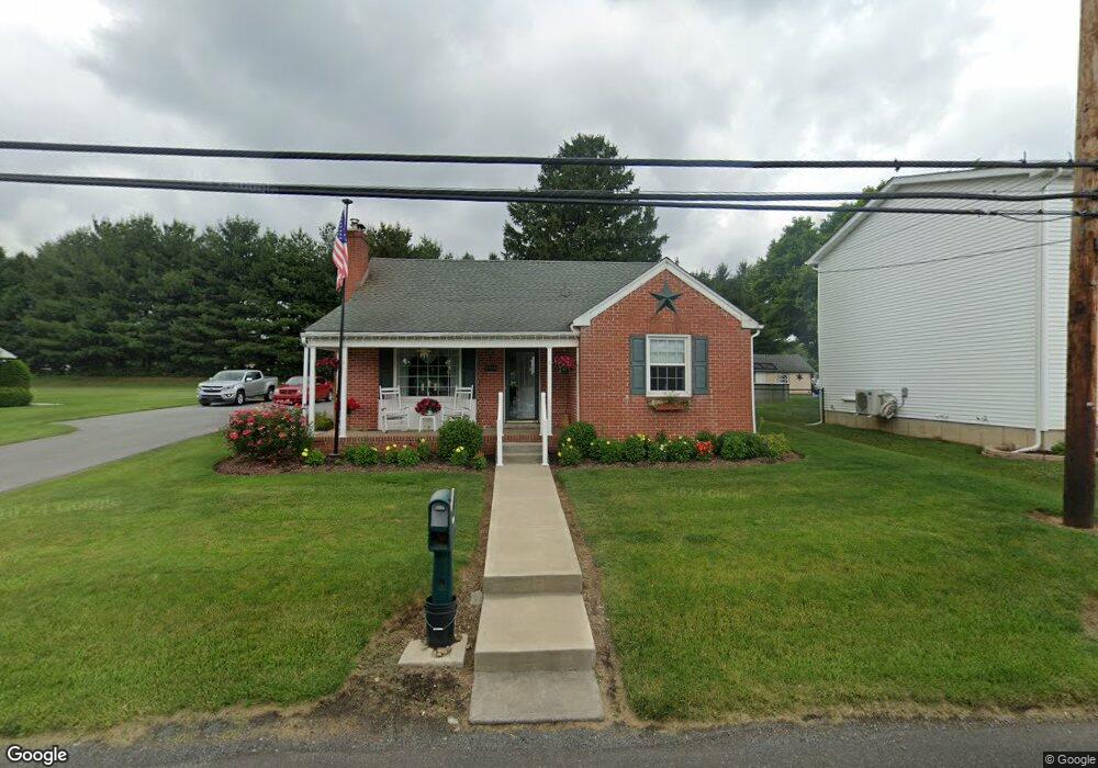 1004 Brookside Rd, Allentown, PA 18106 - photo 1