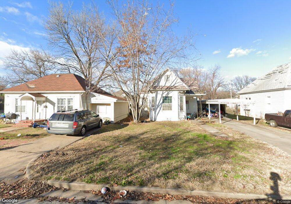 2531 Clark Ave, Parsons, KS 67357 - photo 1