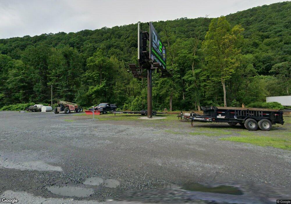 566 W Penn Pike, Tamaqua, PA 18252 - photo 1