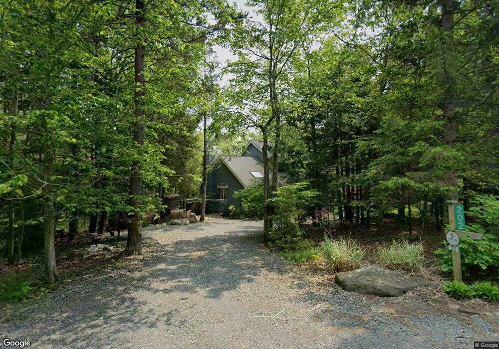202 Little Pond Cir, Pocono Pines, PA 18350 - photo 1