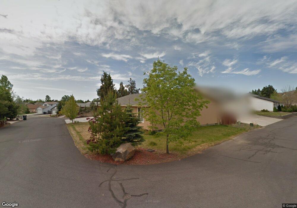 63383 NE Carly Ln, Bend, OR 97701 - photo 1