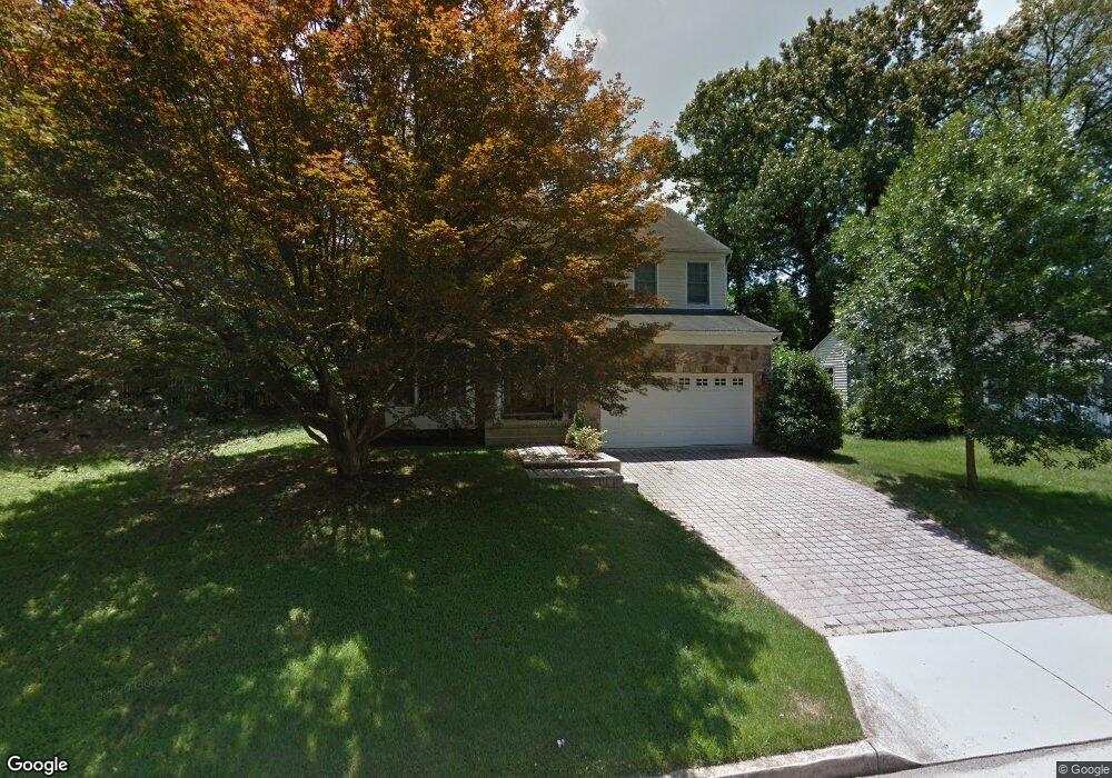 2125 Haycock Rd, Falls Church, VA 22043 - photo 1