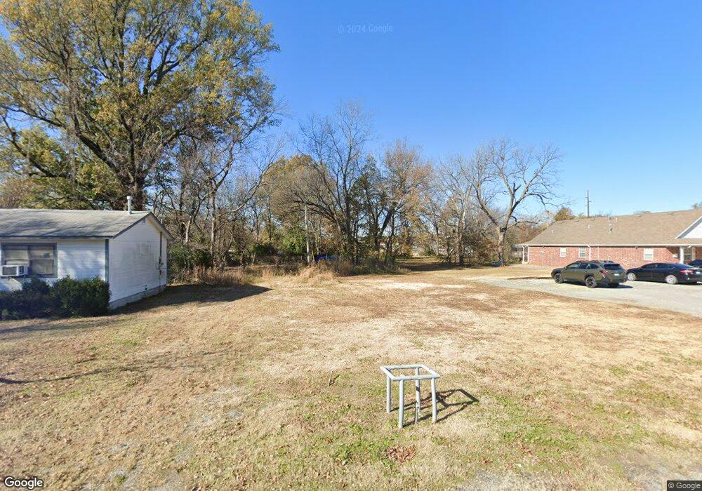12 S Mayes St, Pryor, OK 74361 - photo 1